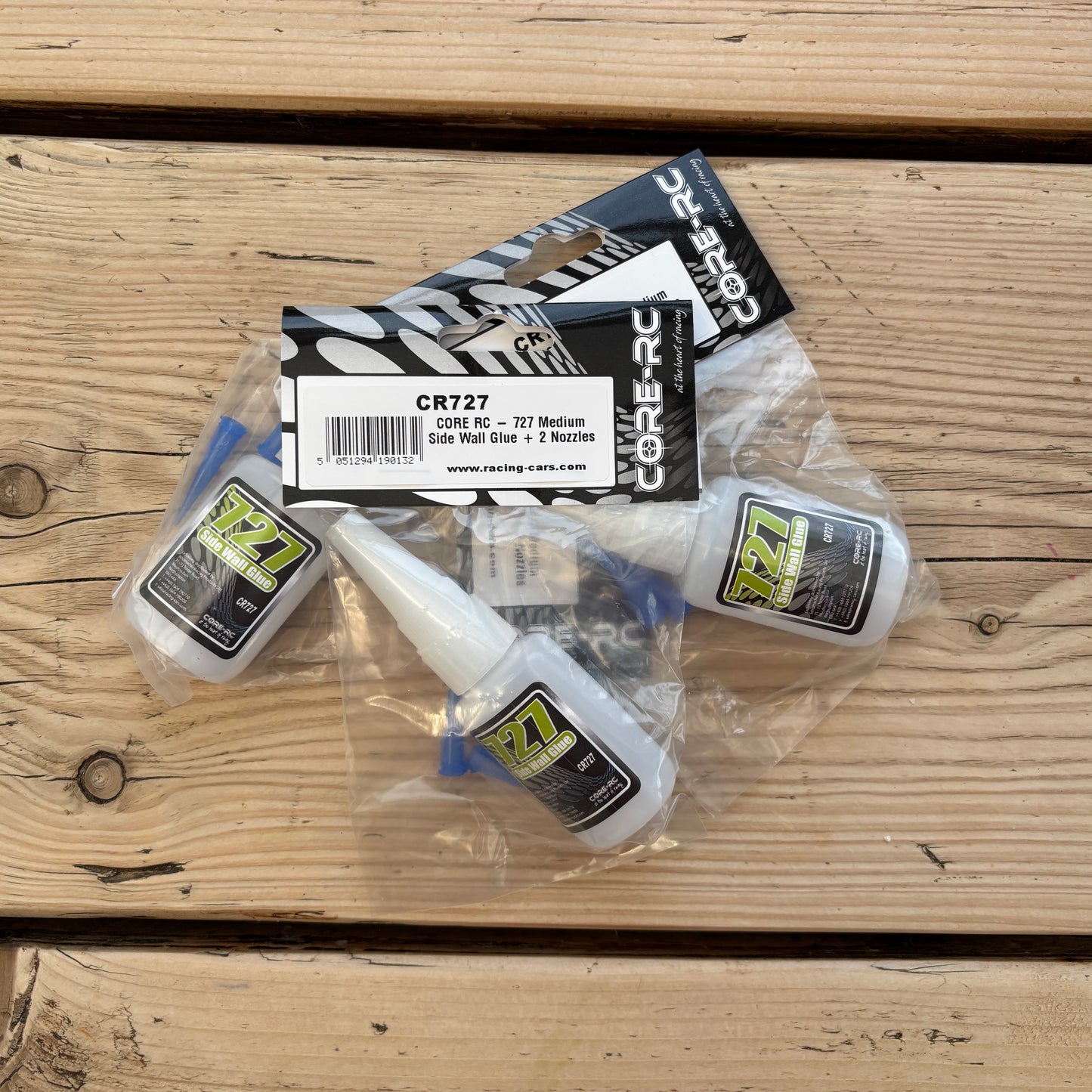 CORE RC - 727 MEDIUM SIDE WALL SUPER GLUE + 2 NOZZLES CR